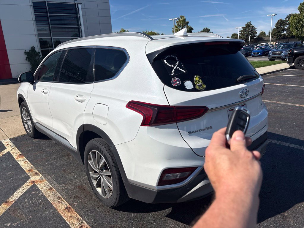 Used 2019 Hyundai Santa Fe SEL AWD/4WD image 4