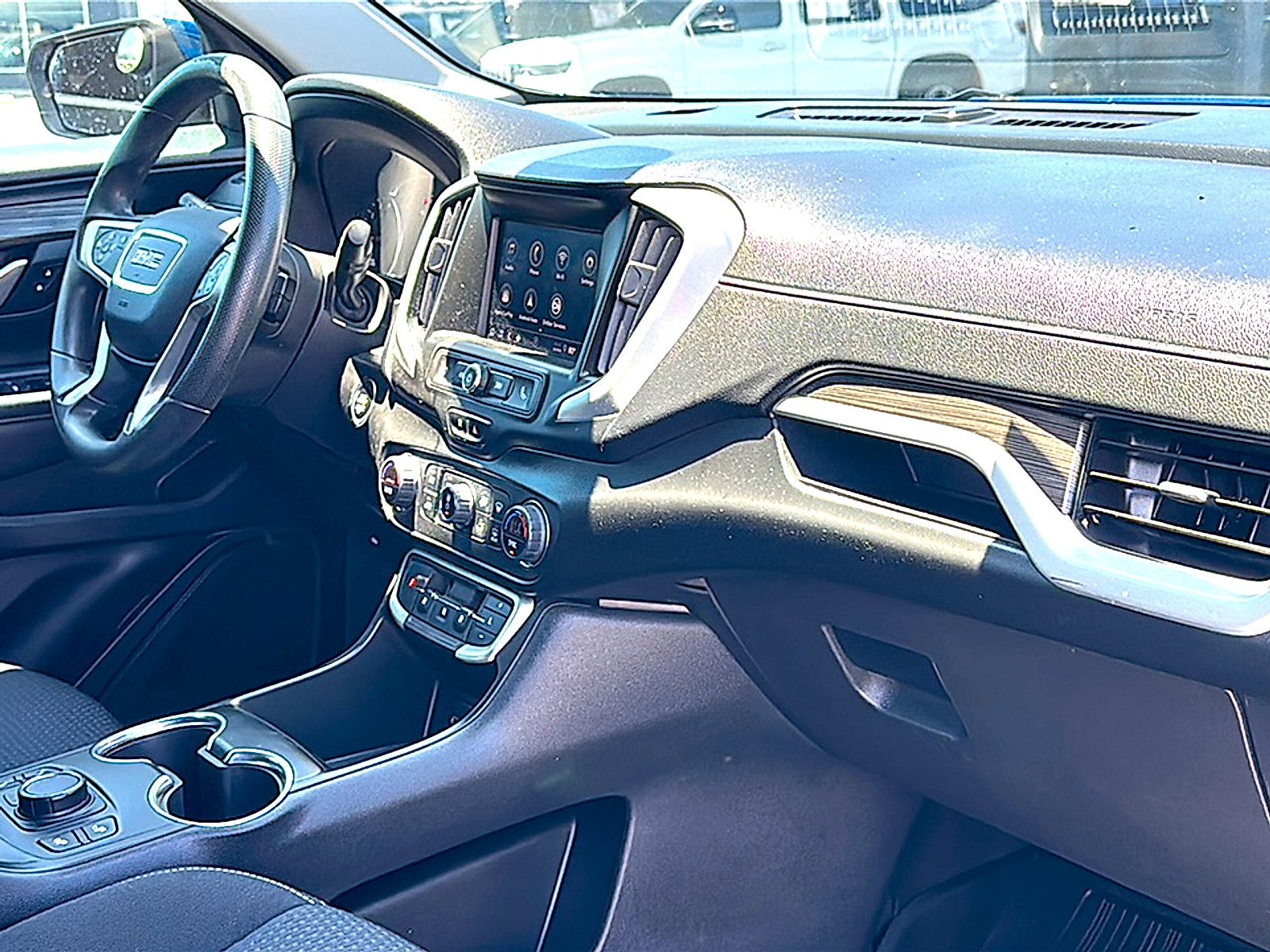 Used 2022 GMC Terrain SLE w/ Driver Convenience Package FWD image 22