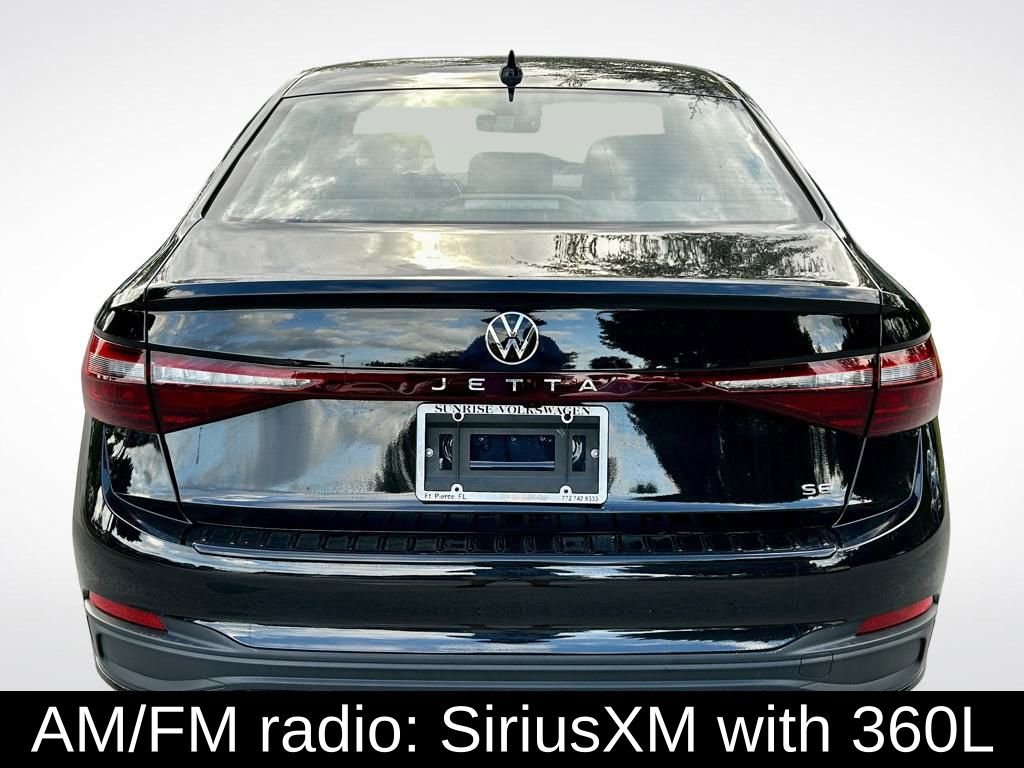 Used 2025 Volkswagen Jetta SE w/ Sunroof Package image 6