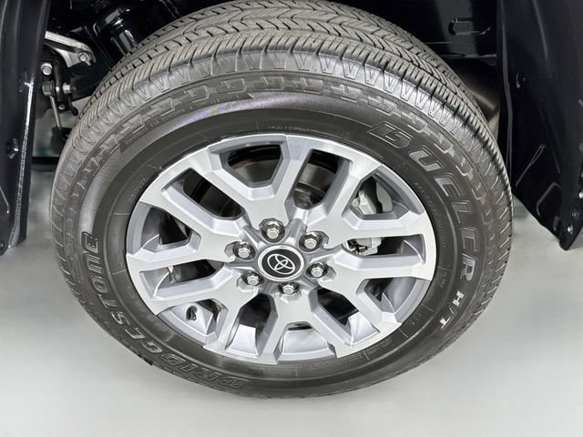 Used 2023 Toyota Tundra 1794 Edition AWD/4WD image 32