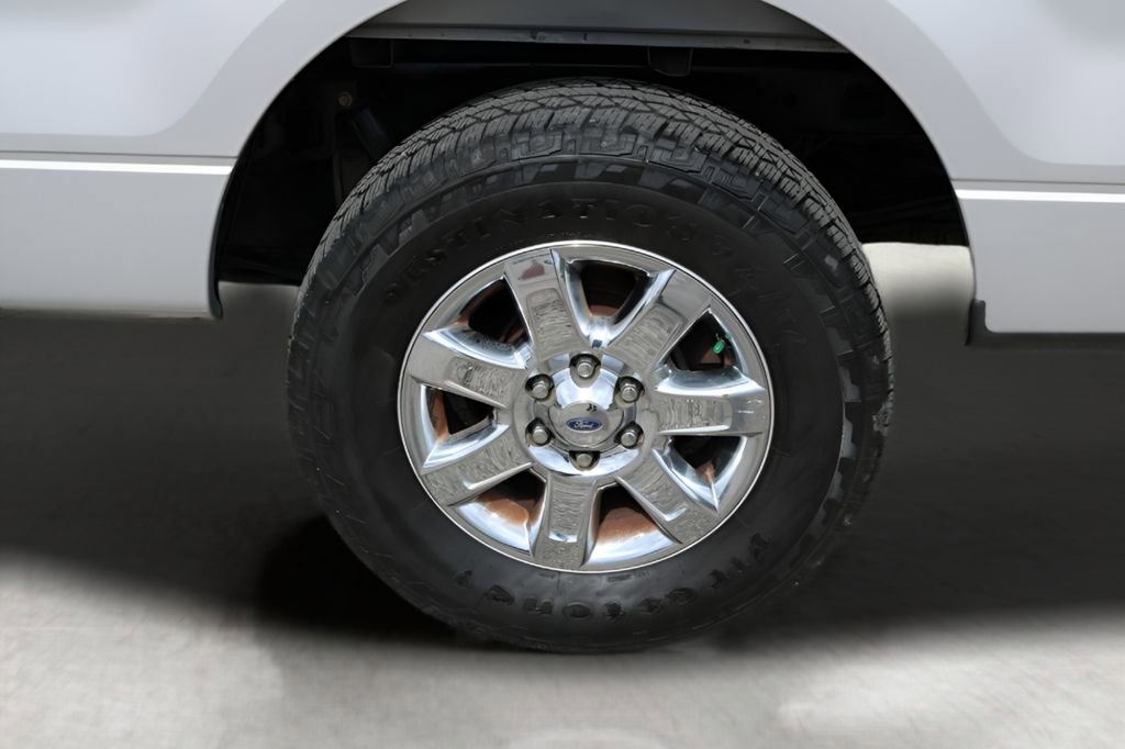 Used 2014 Ford F150 XLT w/ Equipment Group 302A Luxury RWD image 9