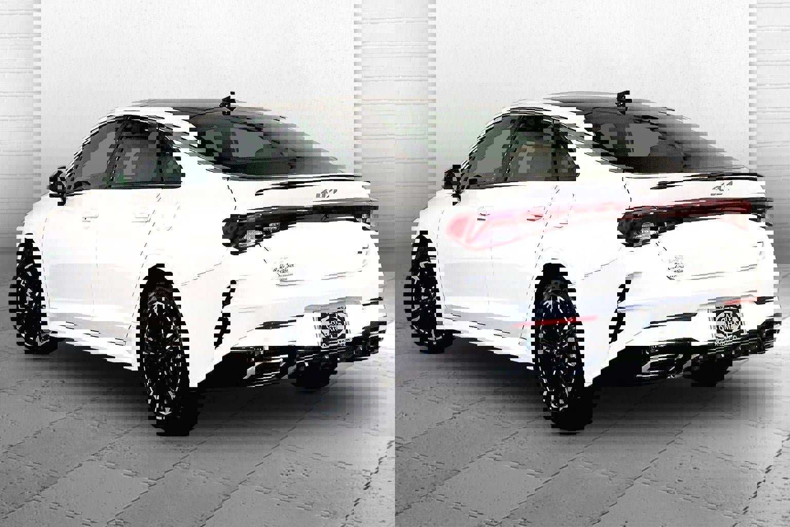 Certified 2024 Kia K5 GT-Line image 11