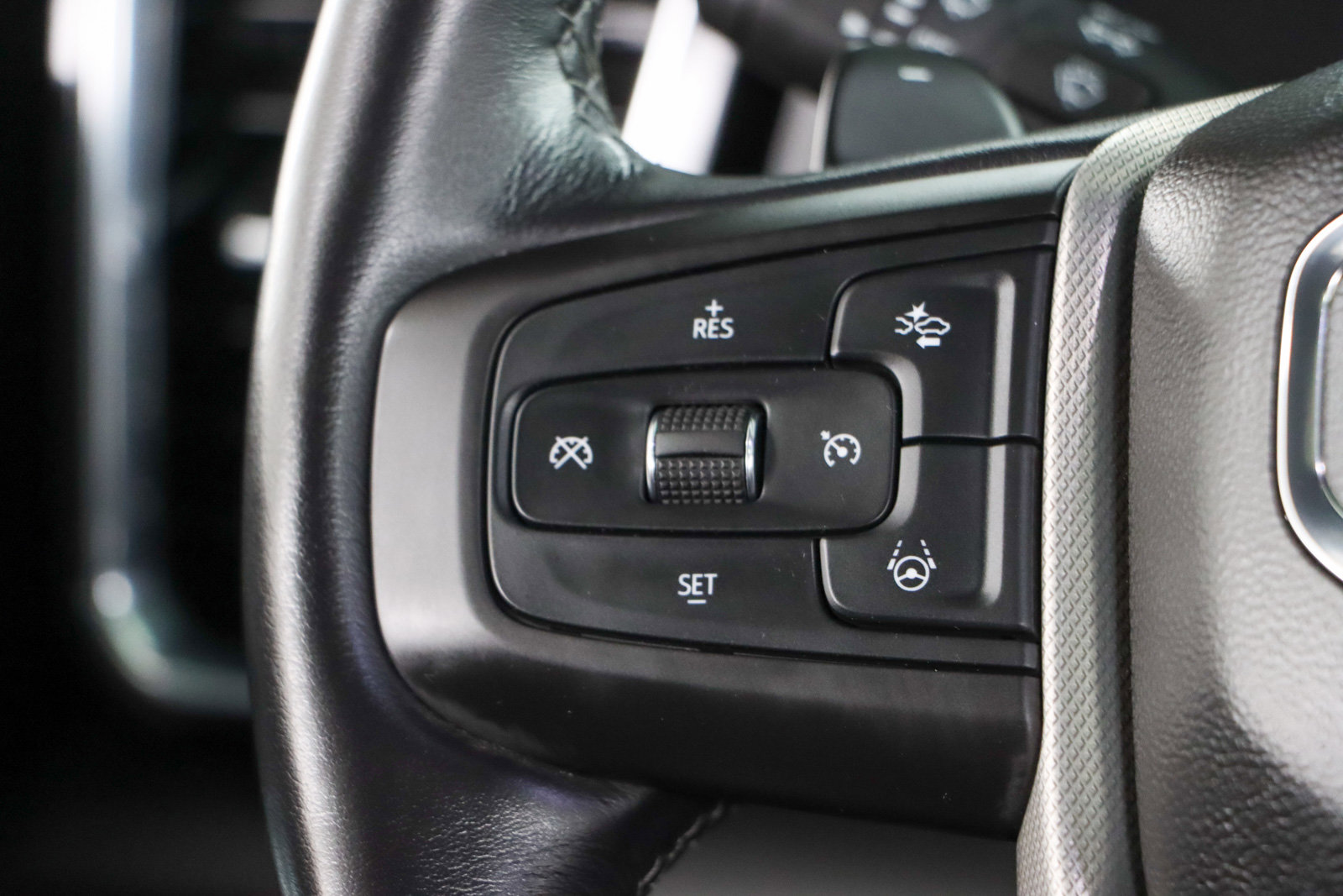 Used 2024 GMC Sierra 1500 Denali image 14