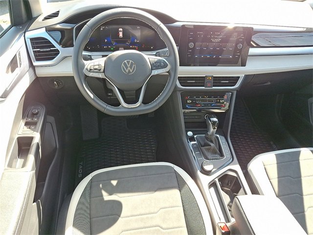 New 2025 Volkswagen Taos SE image 2