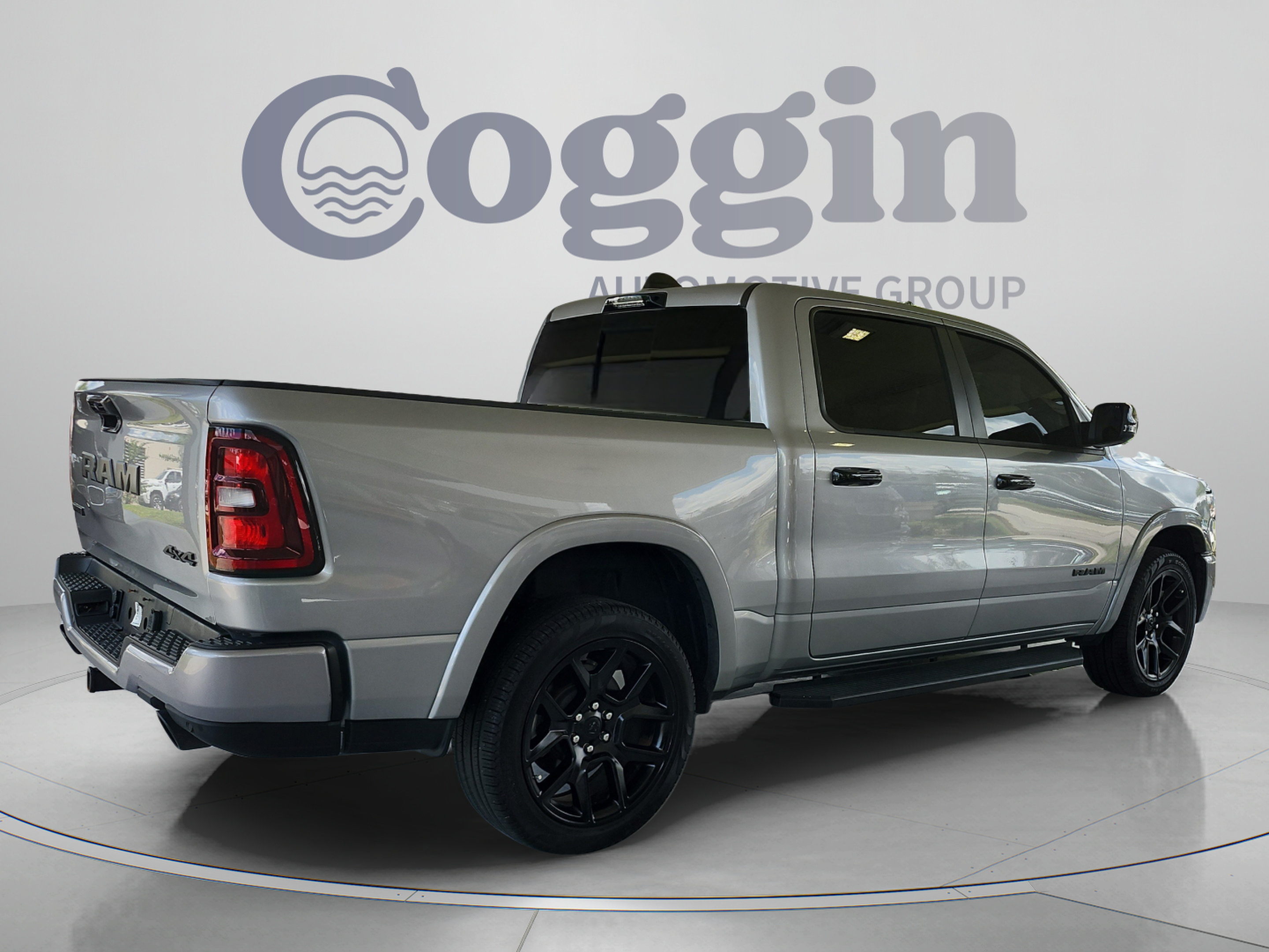 Used 2025 RAM 1500 Laramie w/ Night Edition AWD/4WD image 5