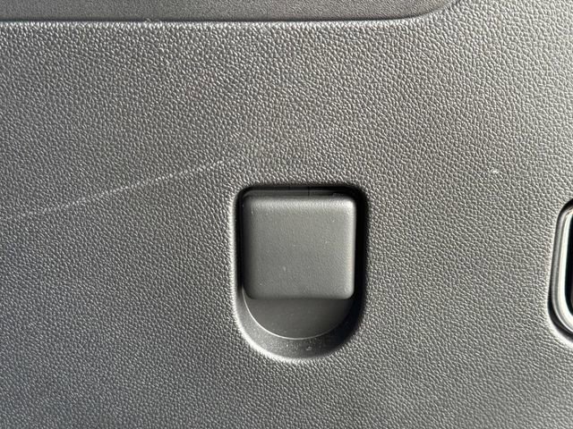 Used 2025 Chevrolet Traverse Z71 w/ Driver Confidence Package image 24