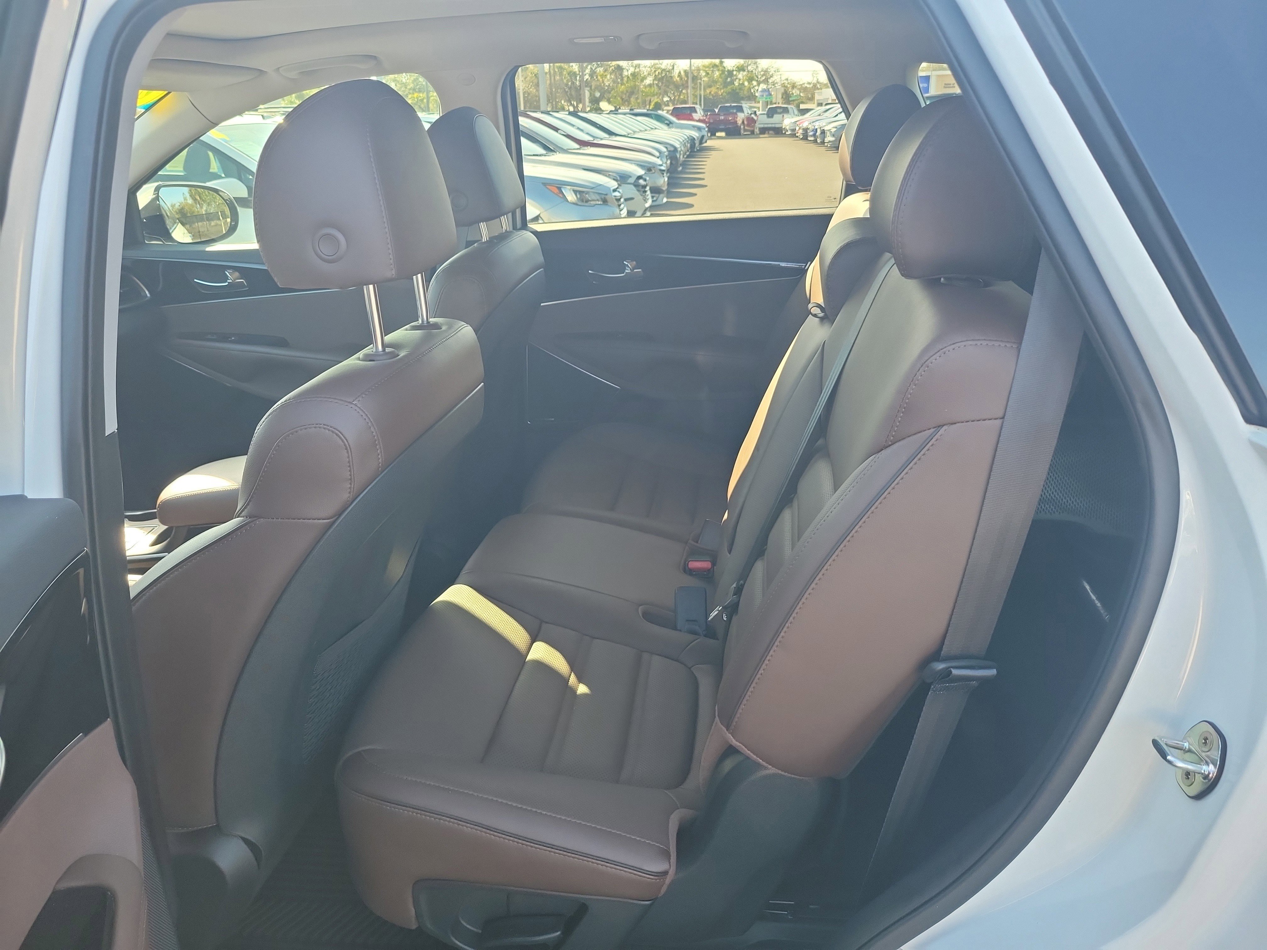 Used 2020 Kia Sorento SX image 15