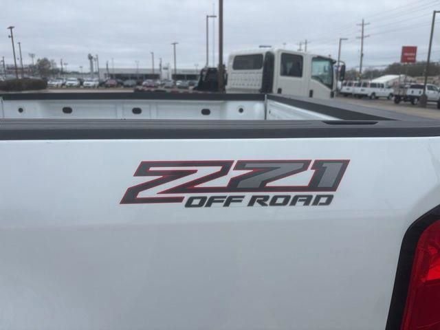 Used 2022 Chevrolet Colorado Z71 w/ Safety Package image 19