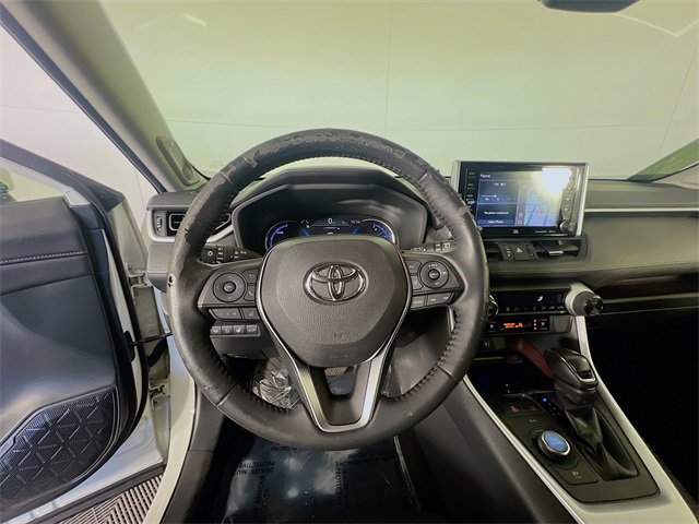 Used 2019 Toyota RAV4 Limited image 13