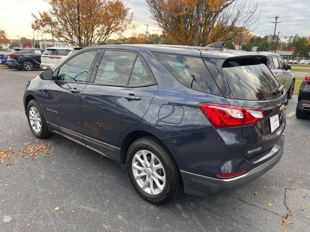 Used 2018 Chevrolet Equinox LS image 3