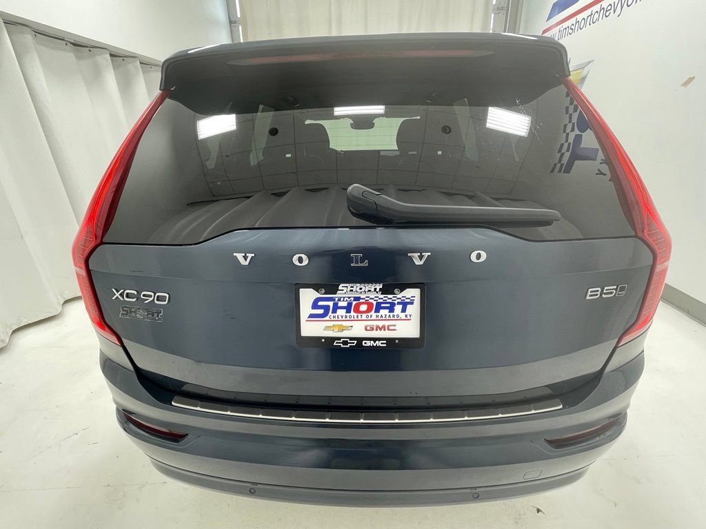 Used 2023 Volvo XC90 B5 Core w/ Protection Package Premier AWD/4WD image 5