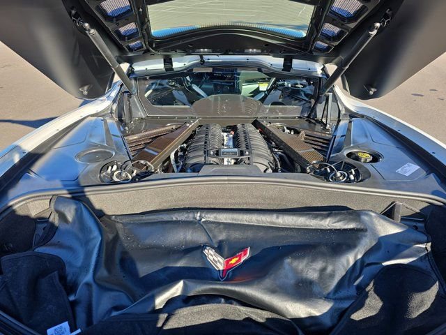 Used 2023 Chevrolet Corvette Z06 w/ Z07 Performance Package image 28