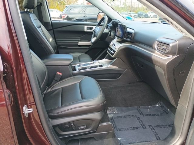 Used 2022 Ford Explorer XLT w/ Equipment Group 202A image 15