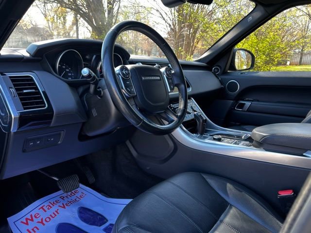 Used 2017 Land Rover Range Rover Sport HSE image 11