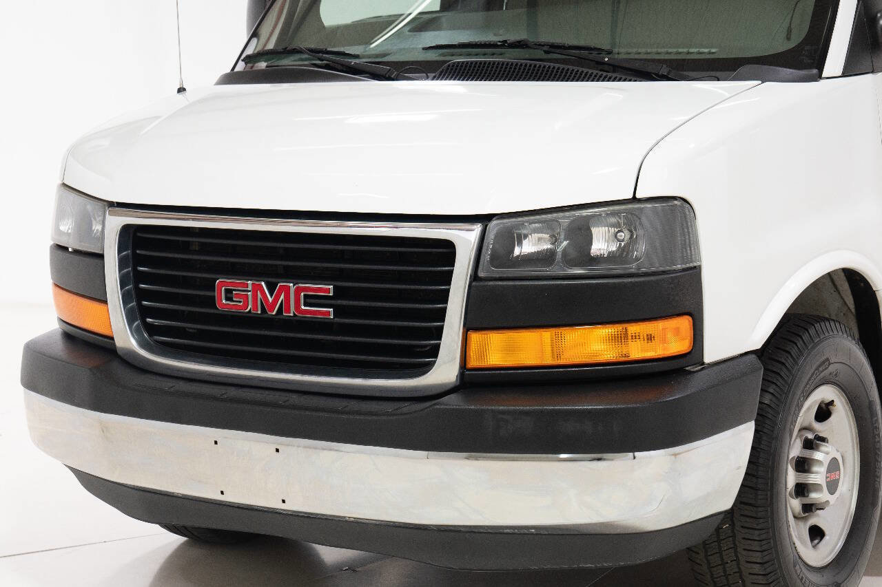 Used 2017 GMC Savana 2500 image 9