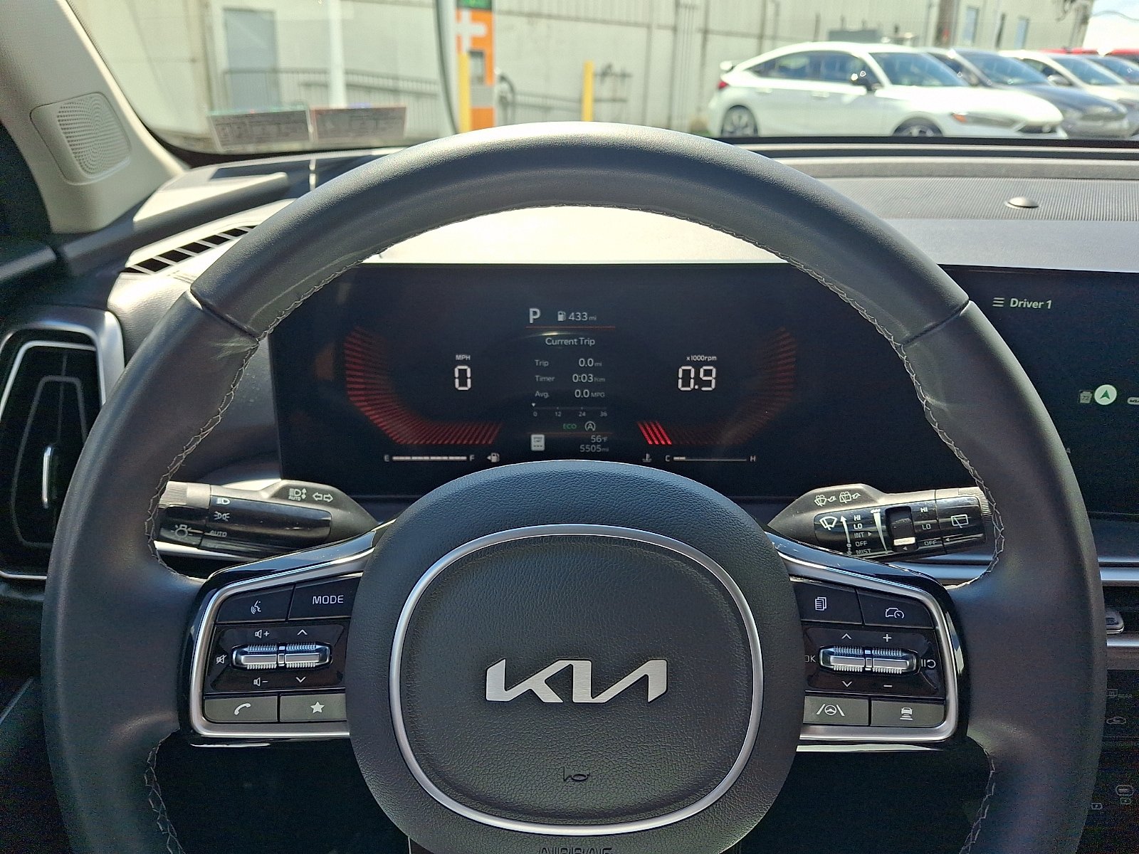 Used 2025 Kia Sorento S AWD/4WD image 16