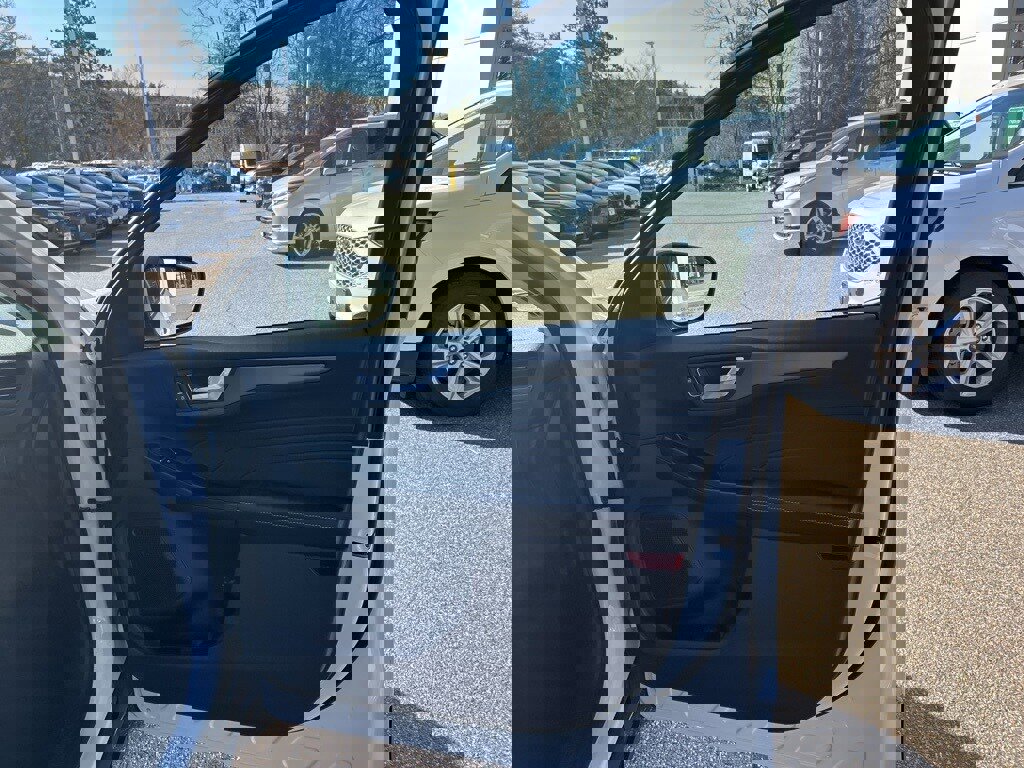 New 2025 Ford Escape SE image 21