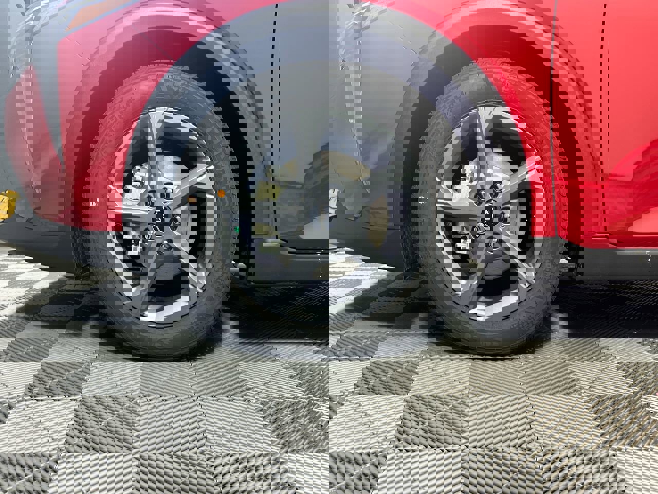 New 2025 Kia K4 LXS image 13