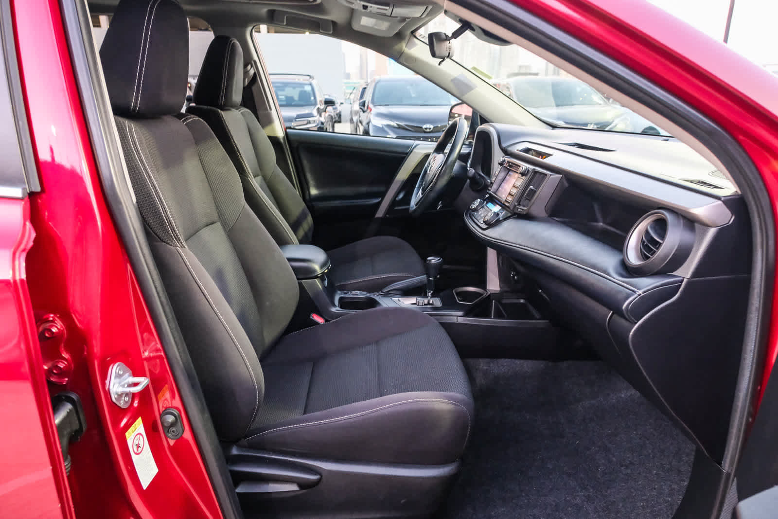 Certified 2018 Toyota RAV4 XLE FWD image 18