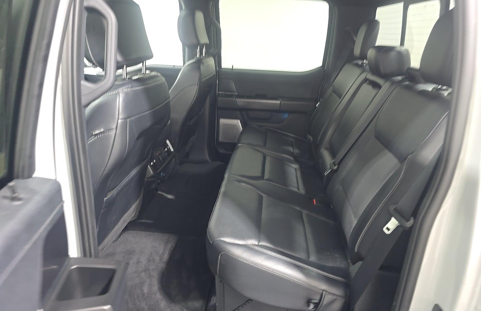 Used 2024 Ford F150 Lariat w/ Equipment Group 502A High AWD/4WD image 13