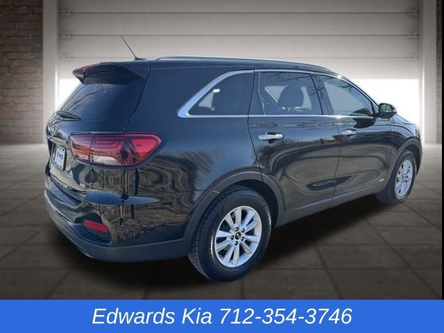 Used 2020 Kia Sorento LX w/ LX I4 Convenience Package image 3