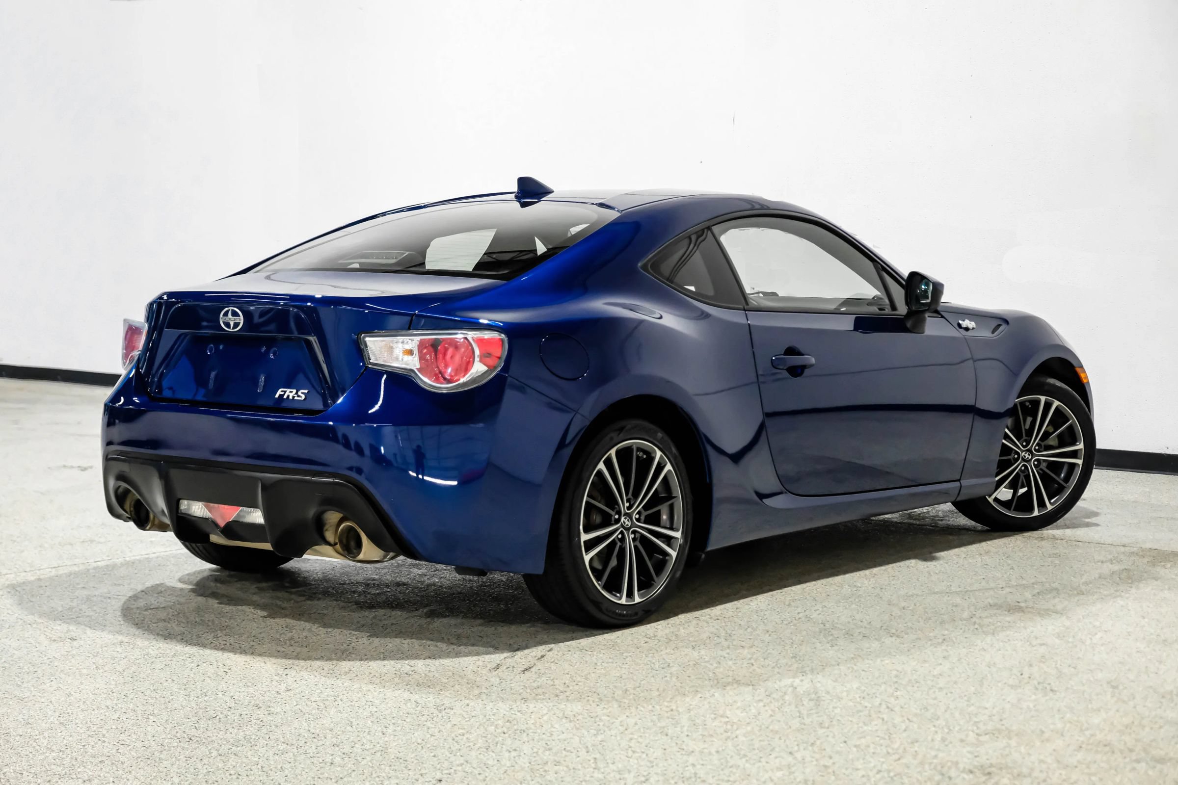 Used 2015 Scion FR-S RWD image 6