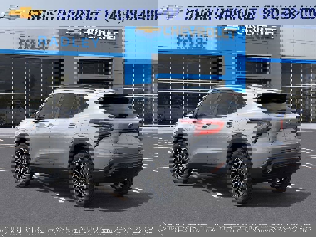 New 2026 Chevrolet Trax RS w/ Sunroof Package image 3