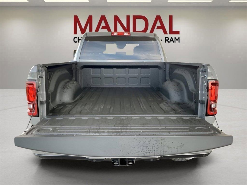 New 2026 RAM 2500 Big Horn AWD/4WD image 24