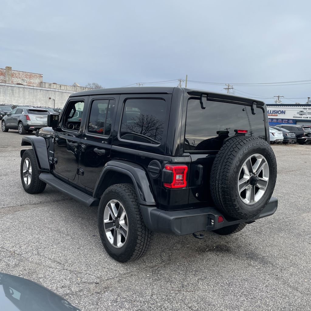 Used 2019 Jeep Wrangler Unlimited Sahara image 2