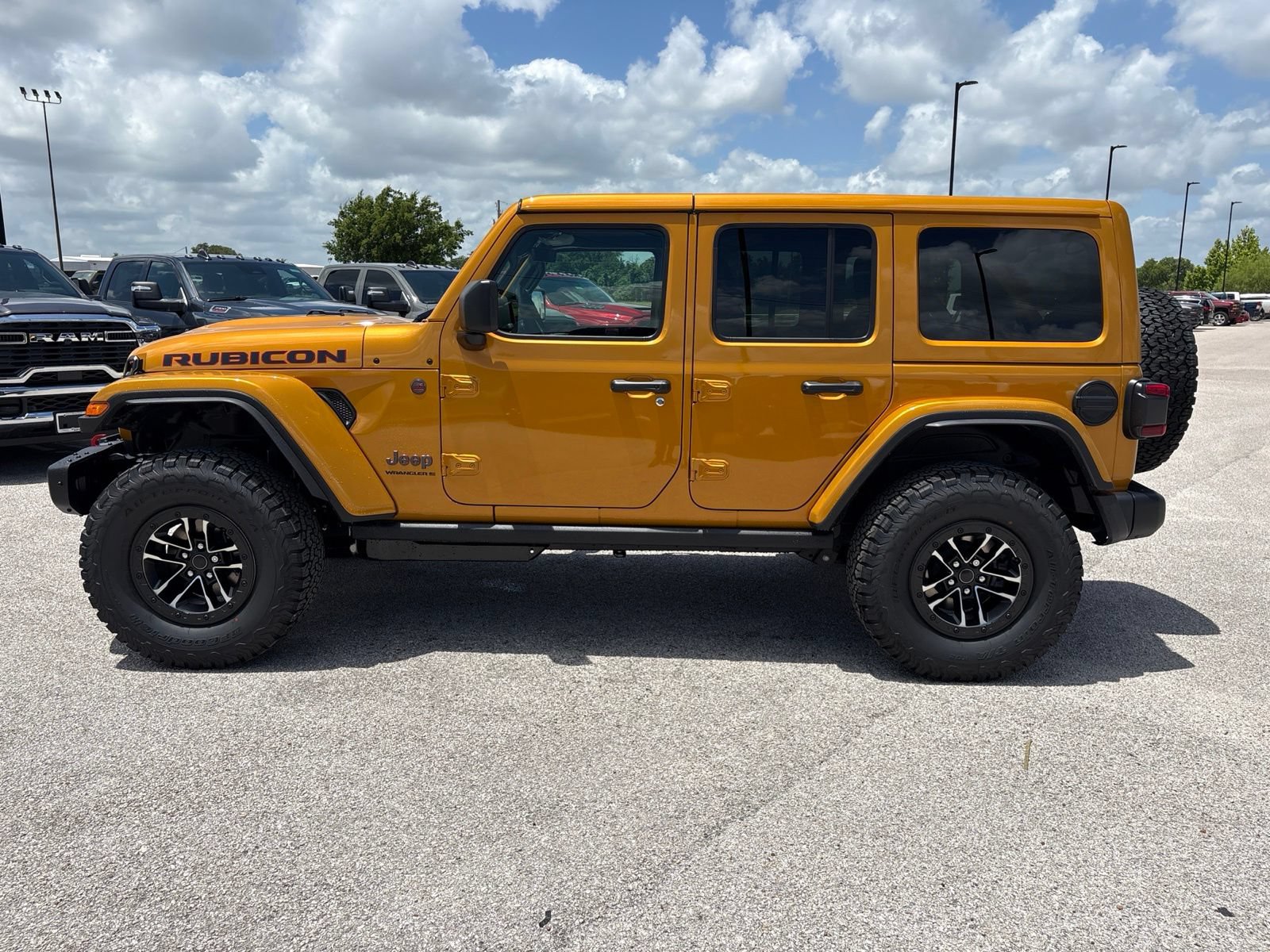 New 2026 Jeep Wrangler Unlimited Rubicon AWD/4WD video 2
