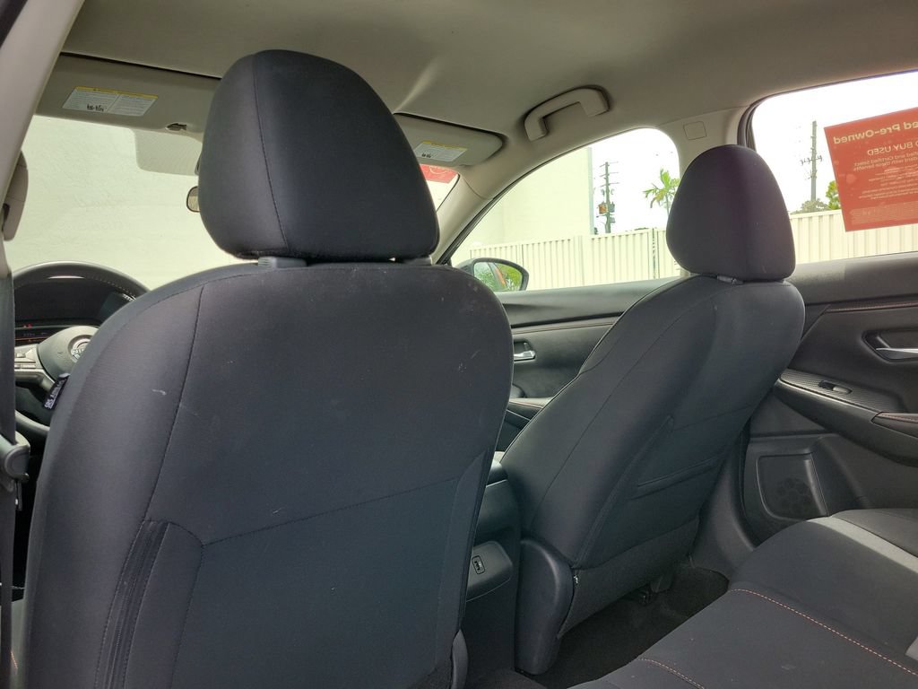 Certified 2024 Nissan Sentra SR FWD image 19