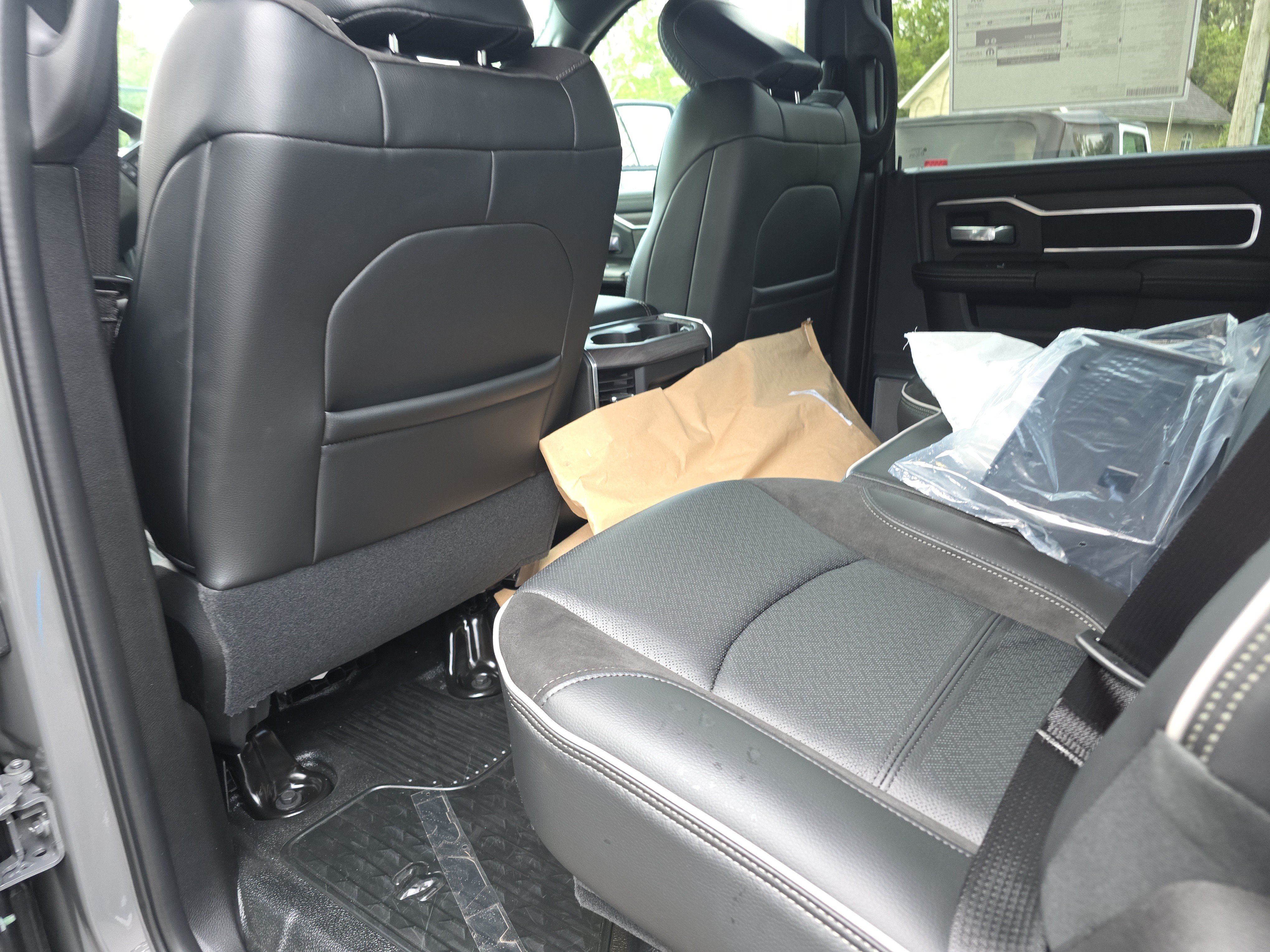 New 2027 RAM 3500 4x4 Crew Cab DRW image 17