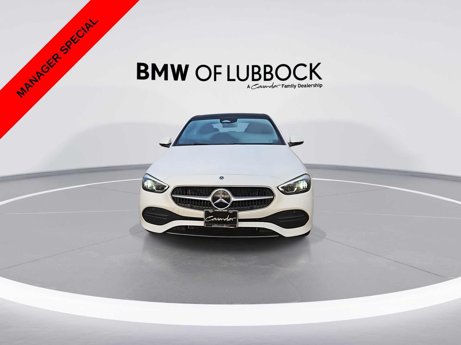 Used 2024 Mercedes-Benz C 300 4MATIC Sedan image 3