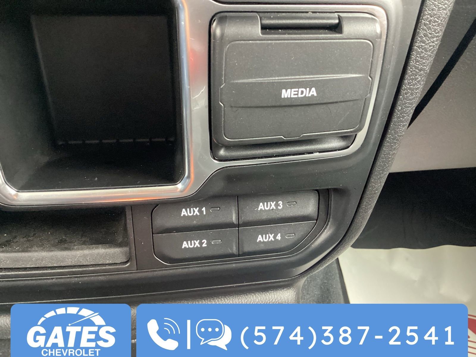 Used 2024 Jeep Gladiator Sport image 22