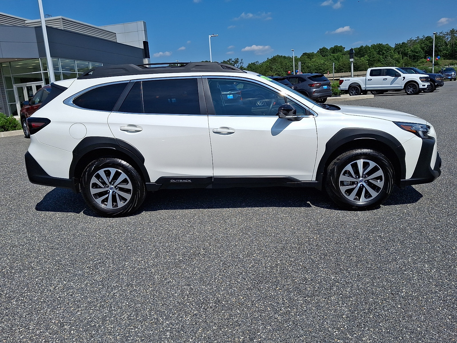Used 2025 Subaru Outback Premium AWD/4WD image 8
