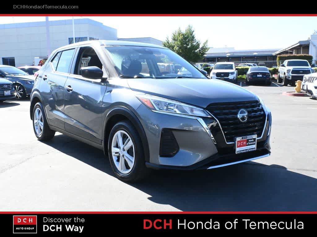 Used 2021 Nissan Kicks S FWD image 3