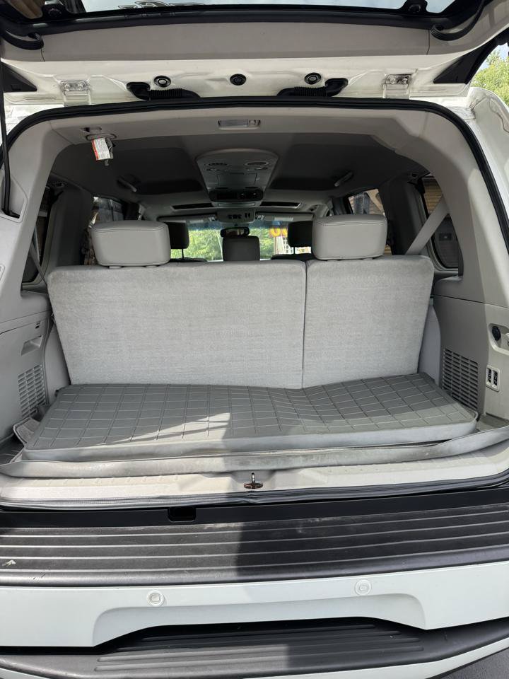 Used 2010 INFINITI QX56 4WD w/ Technology Pkg image 22