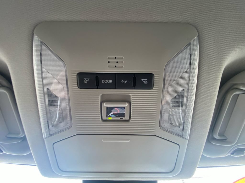 Used 2024 Toyota RAV4 XLE AWD/4WD image 24