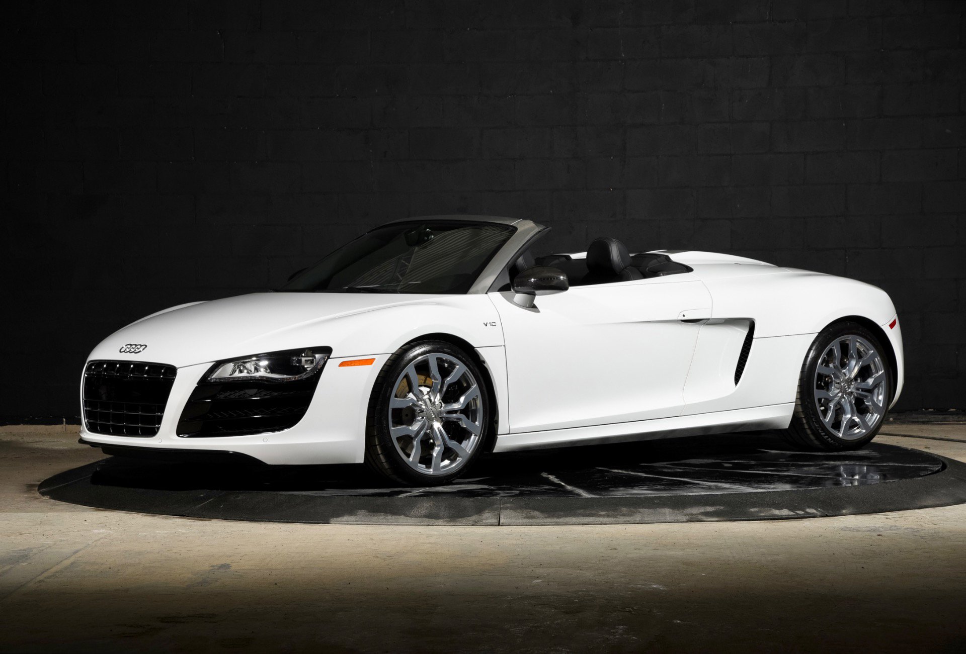 Used 2011 Audi R8 V10 AWD/4WD image 2