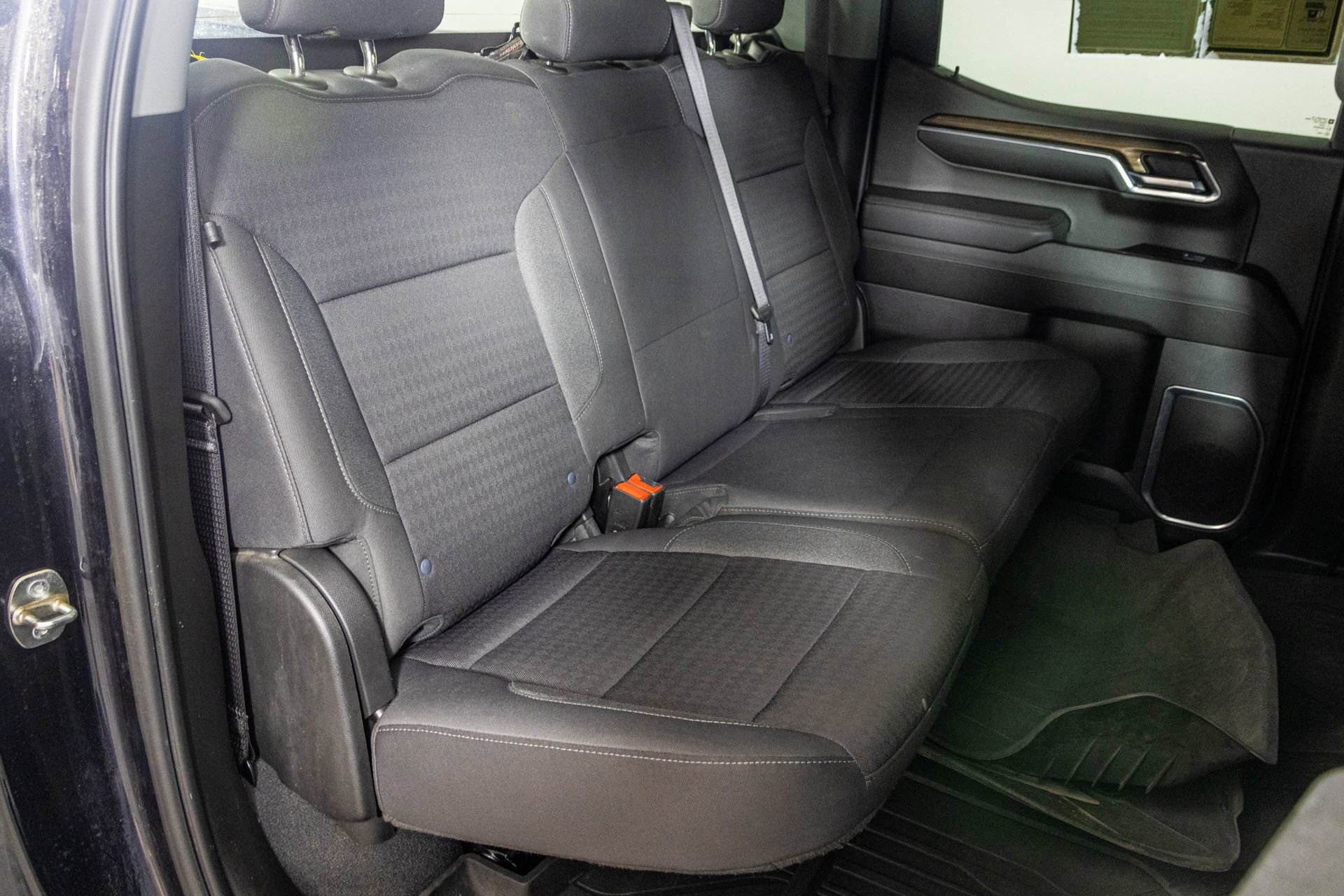 Used 2023 Chevrolet Silverado 1500 LT image 40