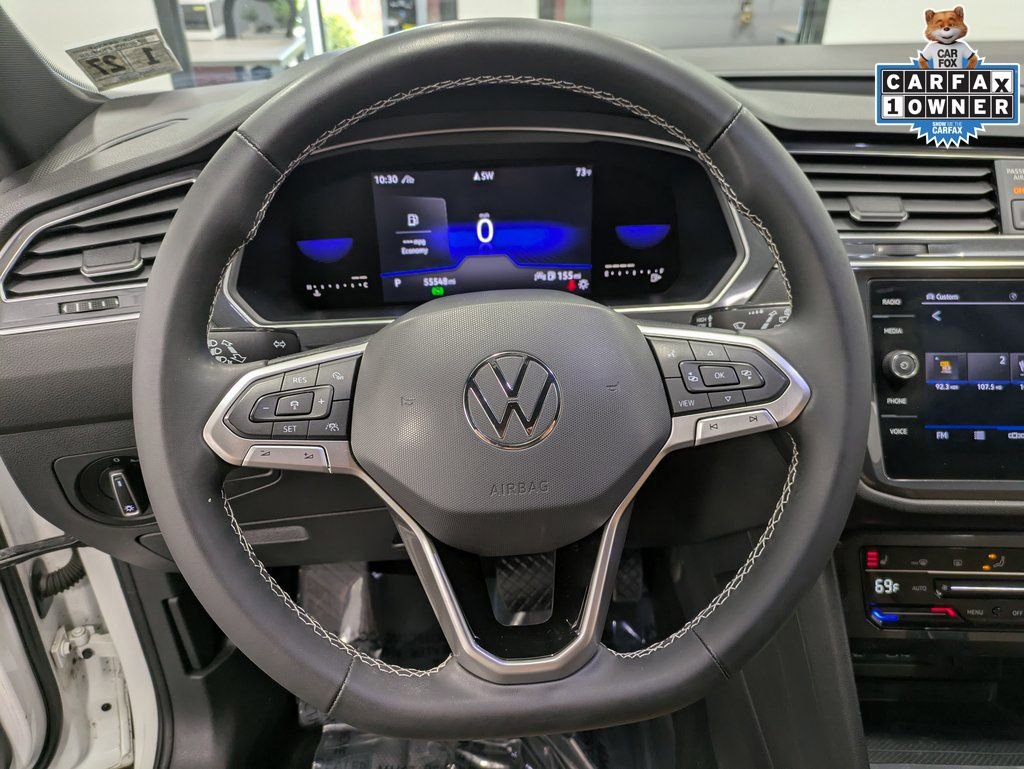 Used 2022 Volkswagen Tiguan SE AWD/4WD image 22