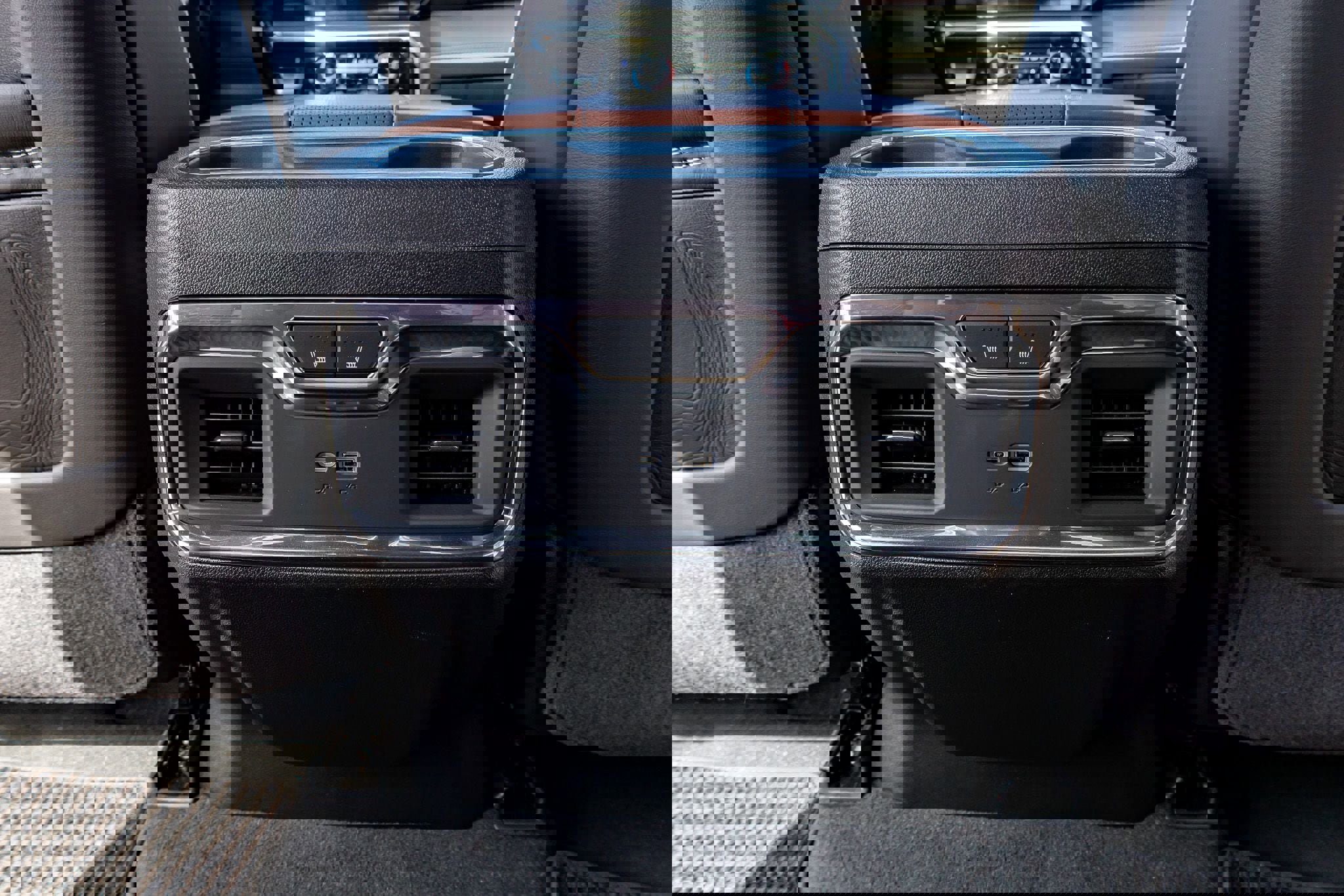 Used 2024 GMC Sierra 2500 Denali Ultimate w/ Max Trailering Package image 33