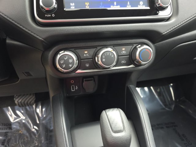 Used 2025 Nissan Versa S w/ Trunk Package FWD image 24