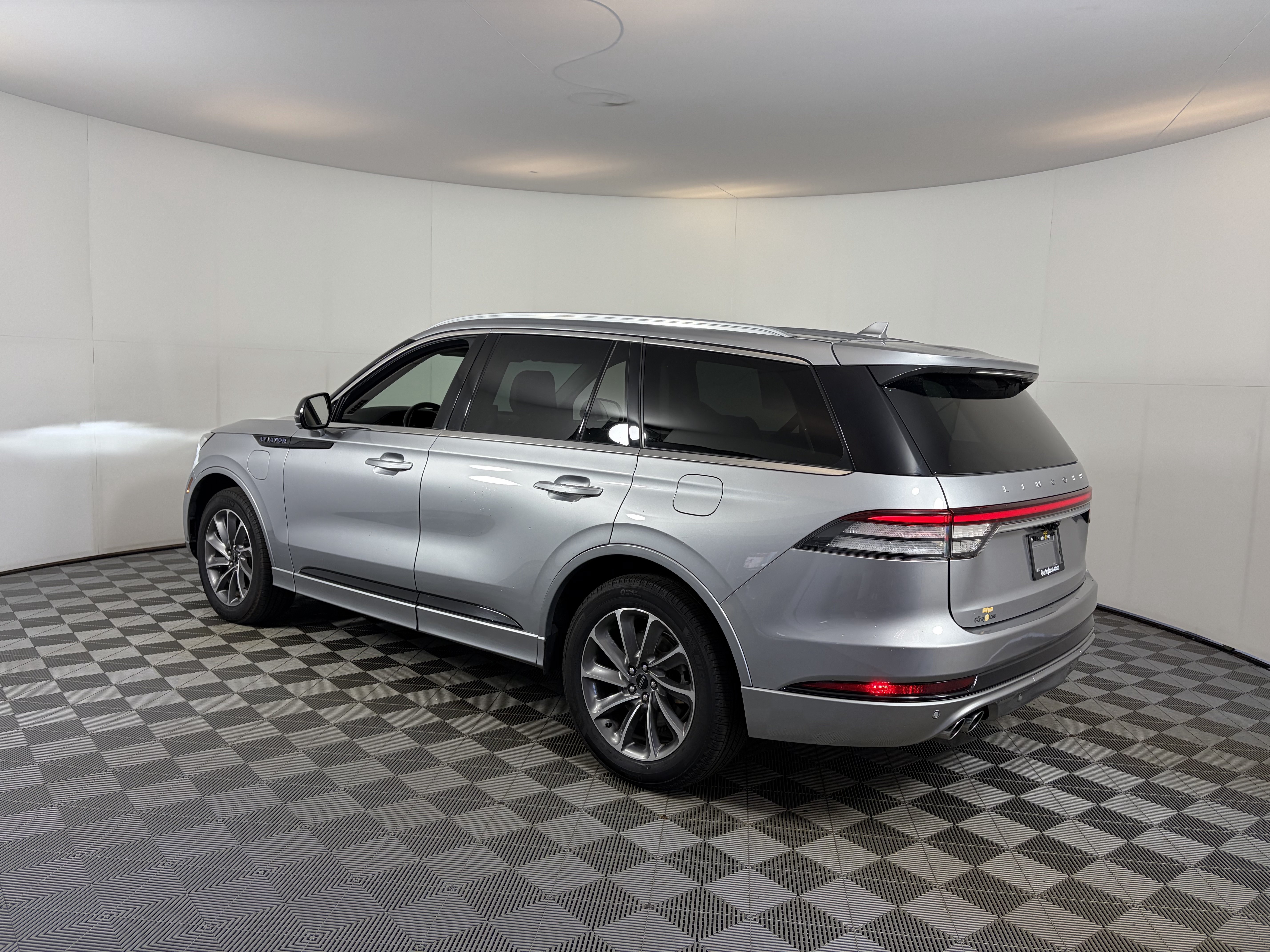 Used 2020 Lincoln Aviator Grand Touring w/ Elements Package Plus AWD/4WD image 10