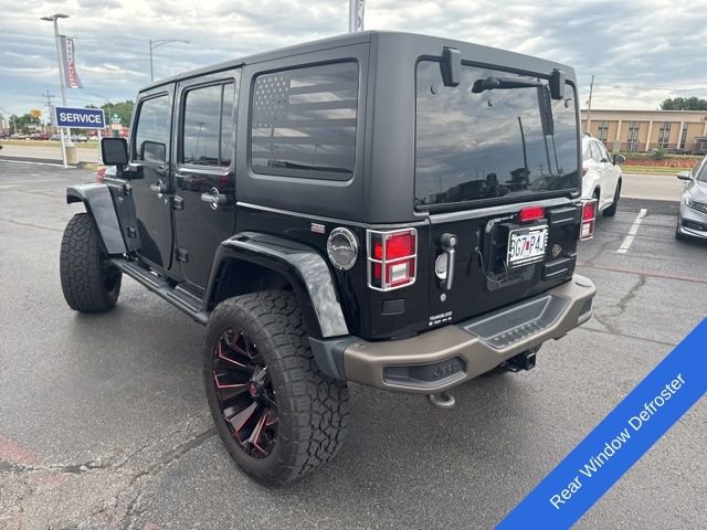 Used 2017 Jeep Wrangler Unlimited Sahara AWD/4WD image 9