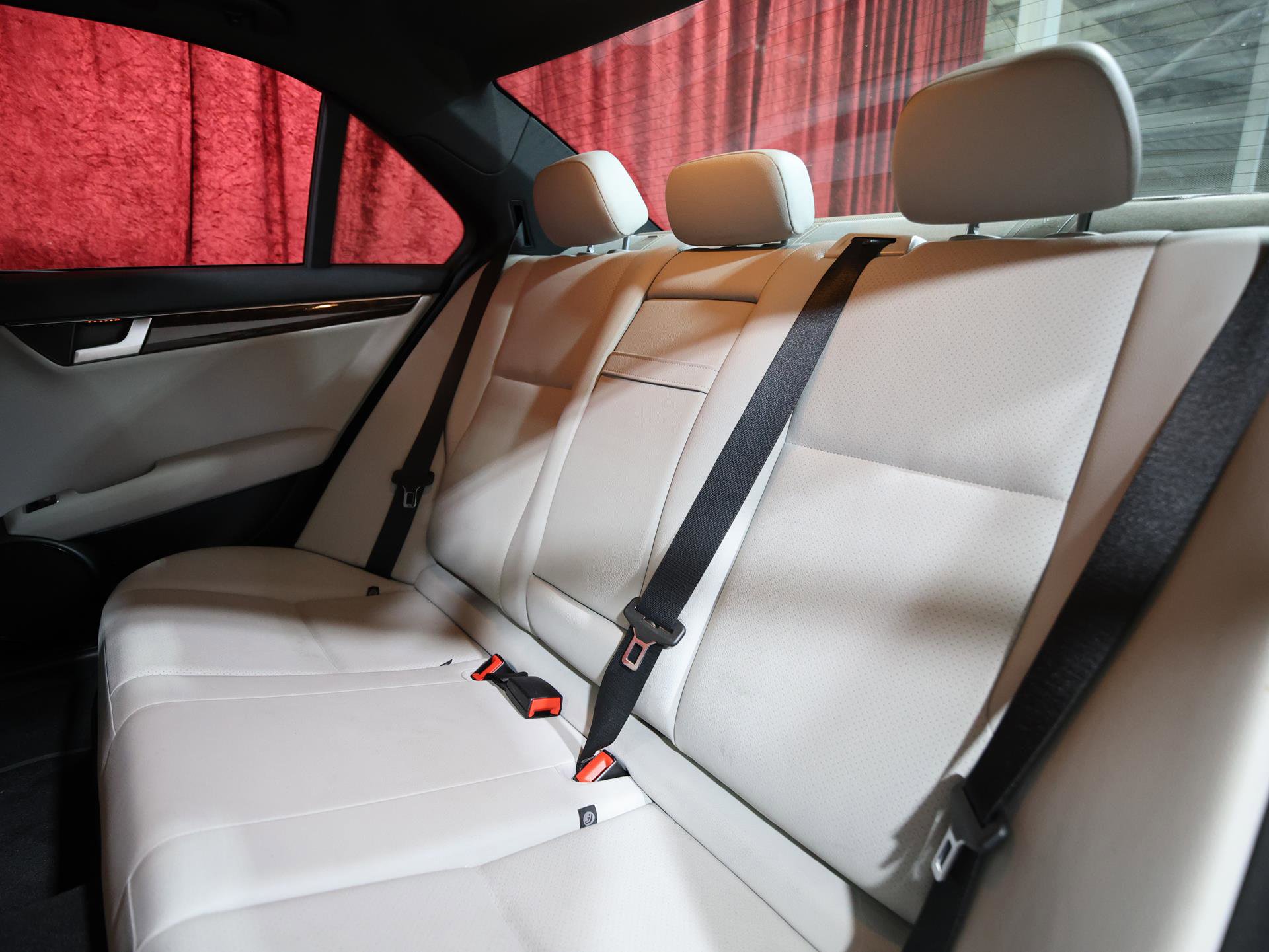 Used 2014 Mercedes-Benz C 250 Sedan image 14