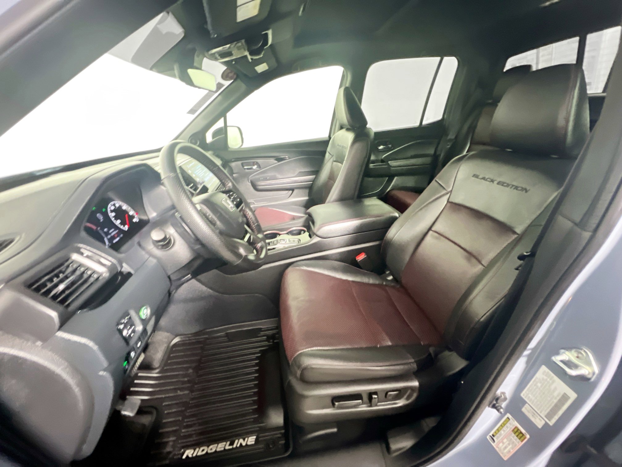 Used 2024 Honda Ridgeline Black Edition image 14