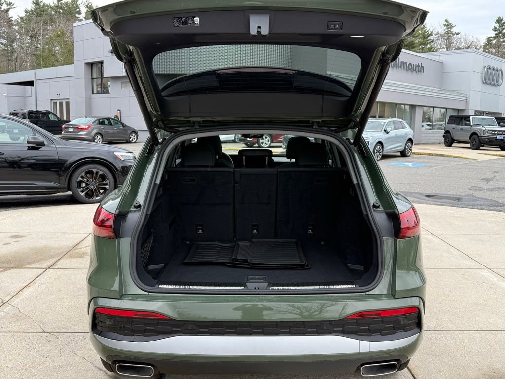Used 2025 Audi Q5 Premium Plus w/ Premium Plus AWD/4WD image 16