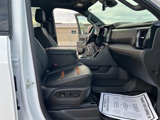 Used 2025 GMC Sierra 2500 AT4 w/ AT4 Premium Plus Package image 16
