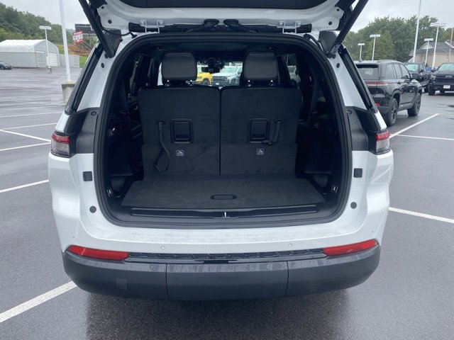 New 2025 Jeep Grand Cherokee L Limited w/ Luxury Tech Group II image 7